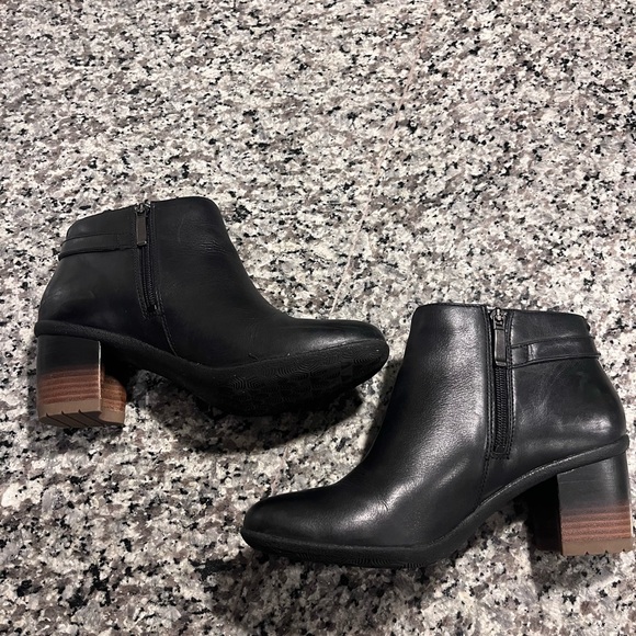 Dansko Perry Black Ankle Boot Bootie Waterproof Size Euro 40 US 9 - 9.5 - Picture 3 of 6